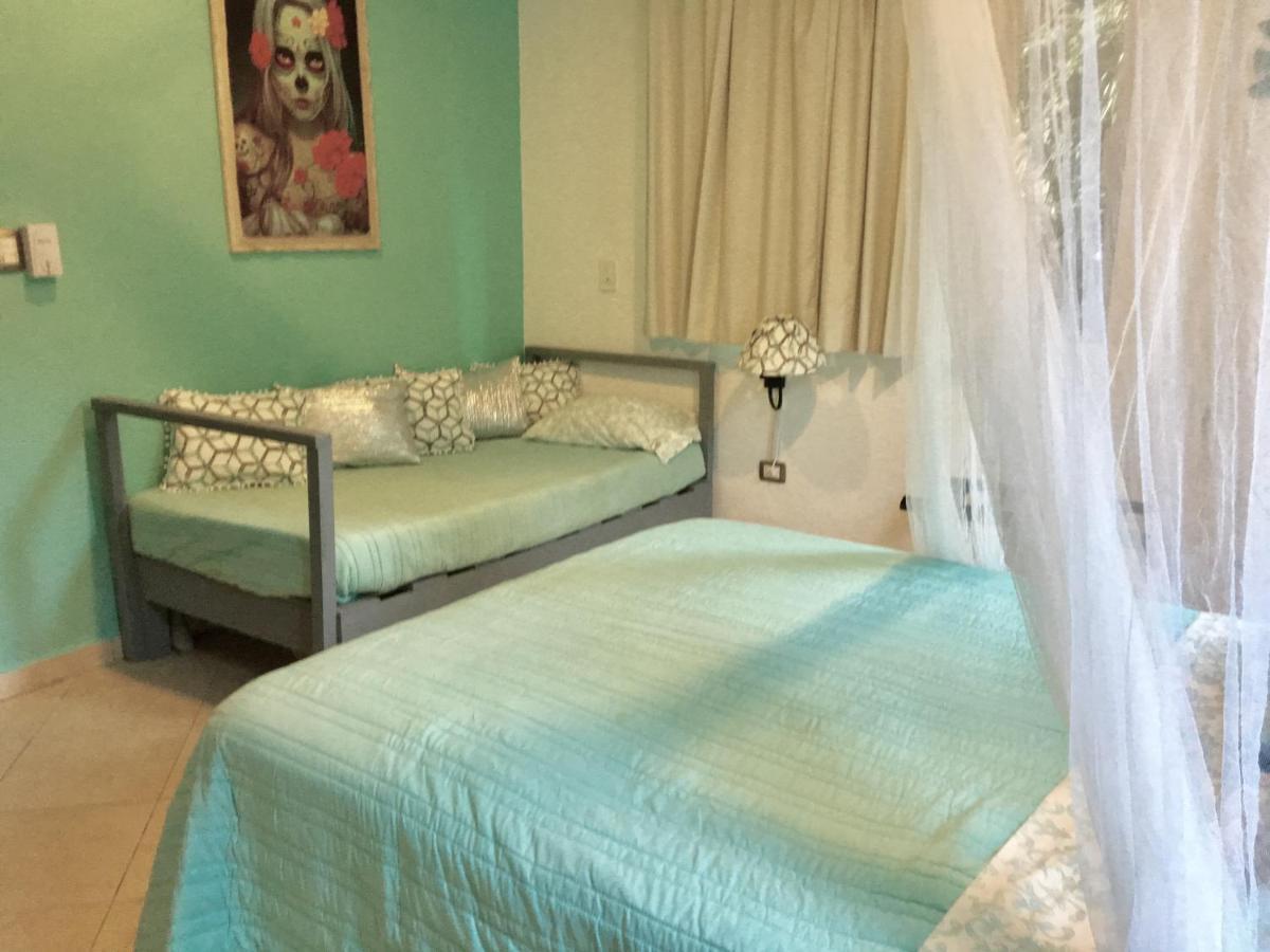 Esquina De La Felicidad De Playacar Bed & Breakfast Playa del Carmen Exterior photo