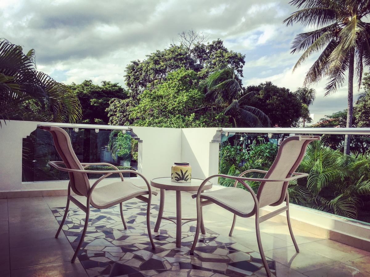 Esquina De La Felicidad De Playacar Bed & Breakfast Playa del Carmen Exterior photo
