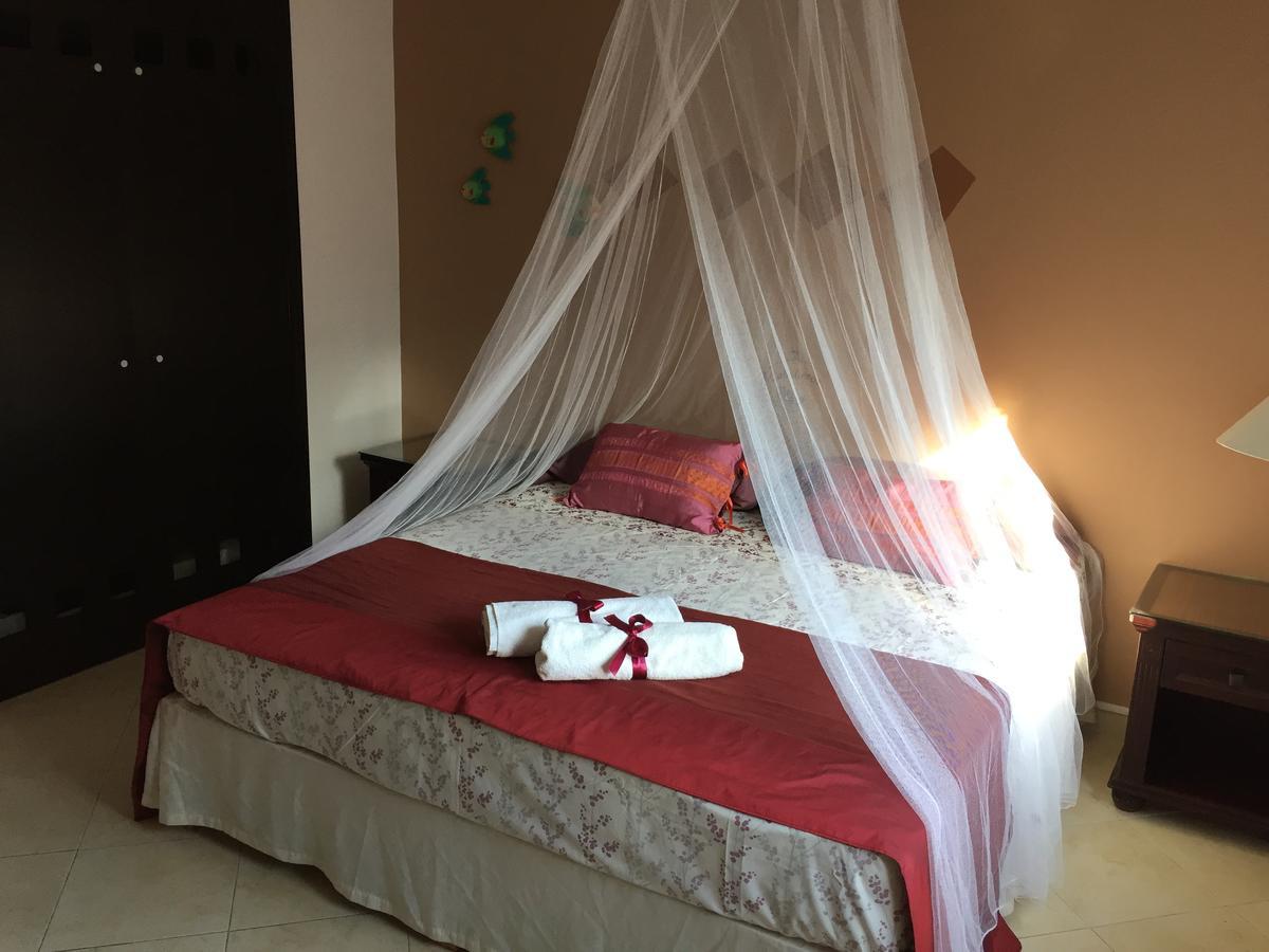 Esquina De La Felicidad De Playacar Bed & Breakfast Playa del Carmen Exterior photo